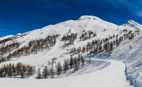 Ski Chalets in Sestriere - Image Credit:Shutterstock